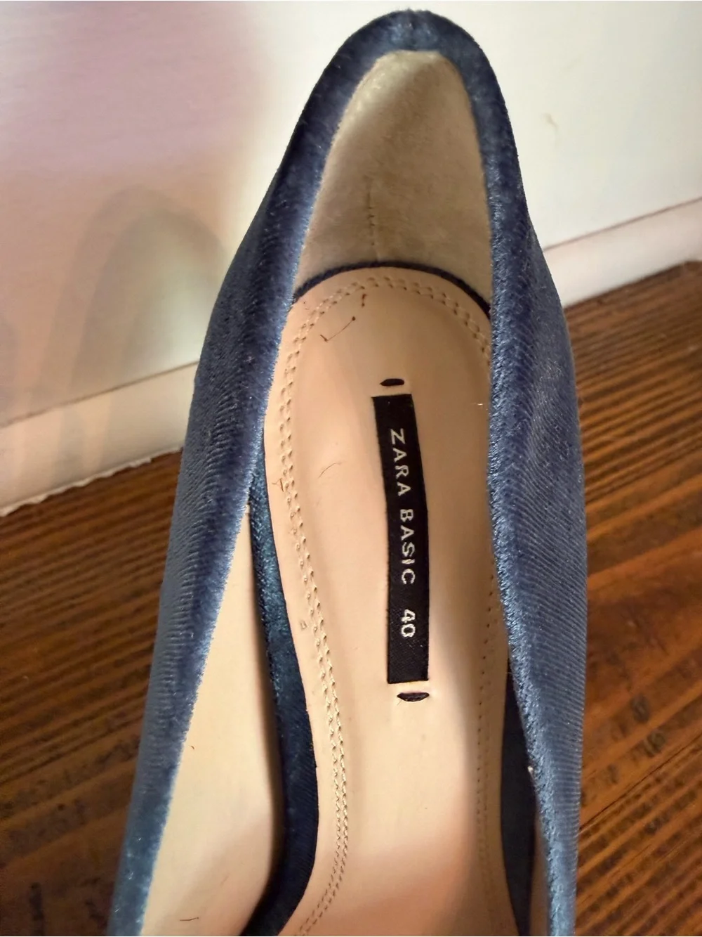 Zara Navy Velvet Pointed-Toe Stiletto Pump